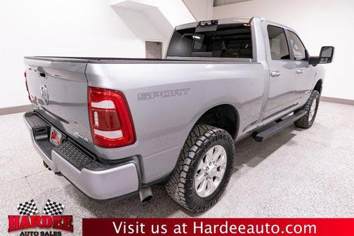 Billet Silver Metallic Clearcoat 2024 RAM 2500 Laramie Crew Cab 4x4 6'4' Box