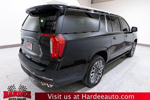 2023 GMC Yukon XL Denali Ultimate
