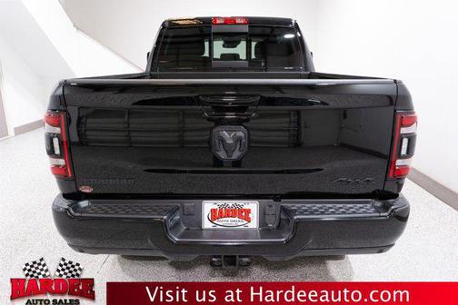 2024 RAM 2500 Big Horn Crew Cab 4x4 6'4' Box