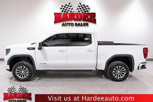 2023 GMC Sierra 1500 AT4