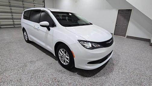 Bright White Clearcoat 2023 Chrysler Voyager LX