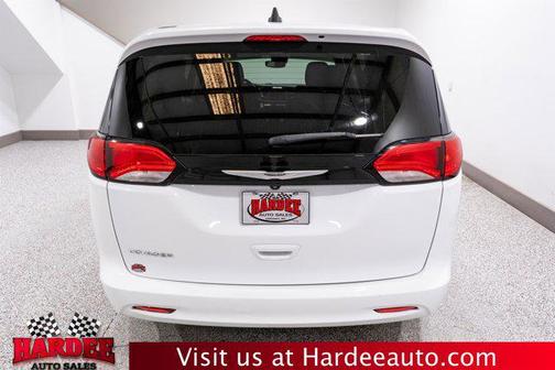 Bright White Clearcoat 2023 Chrysler Voyager LX