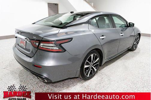 2023 Nissan Maxima SL