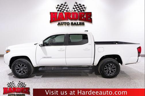 Ice Cap 2023 Toyota Tacoma SR5