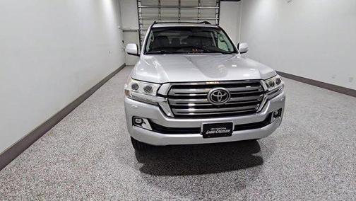 2016 Toyota Land Cruiser Base