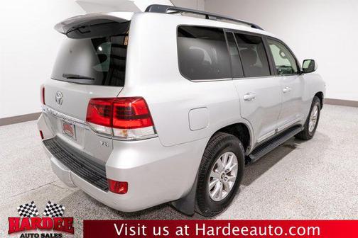 2016 Toyota Land Cruiser Base