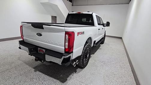Oxford White 2024 Ford F-250 XLT