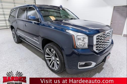 Dark Sapphire Blue Metallic 2019 GMC Yukon XL Denali