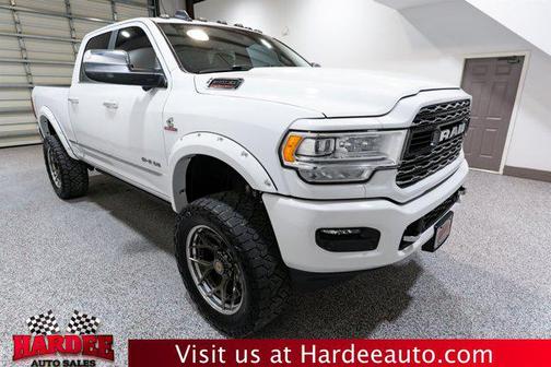 2022 RAM 2500 Limited Crew Cab 4x4 6'4' Box