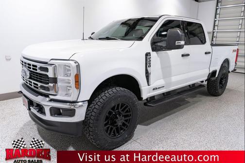 Oxford White 2024 Ford F-250 XLT