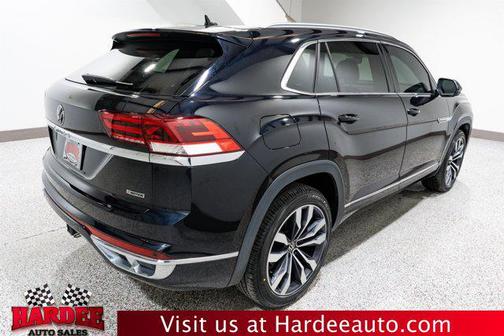 2022 Volkswagen Atlas Cross Sport 3.6L V6 SEL Premium R-Line