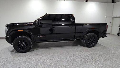 2024 GMC Sierra 2500 AT4