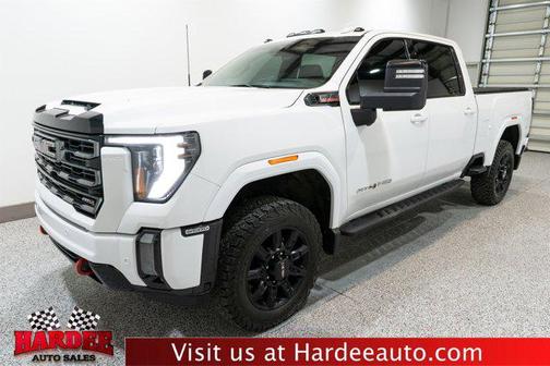 2024 GMC Sierra 2500 AT4