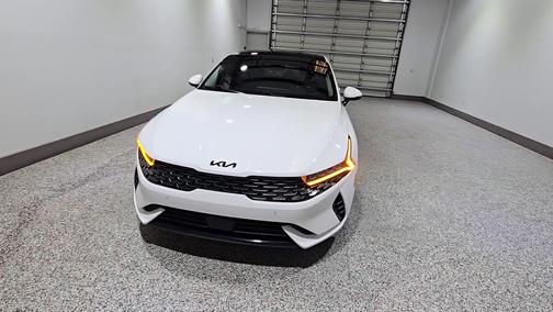 Glacial White Pearl 2024 Kia K5 EX