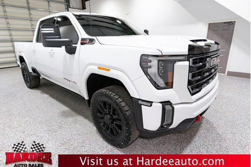 2024 GMC Sierra 2500 AT4