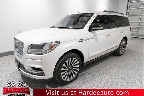 White Platinum Metallic Tri-Coat 2019 Lincoln Navigator Reserve