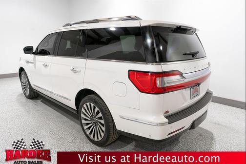 White Platinum Metallic Tri-Coat 2019 Lincoln Navigator Reserve