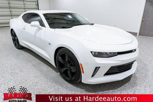 Summit White 2017 Chevrolet Camaro 1LT