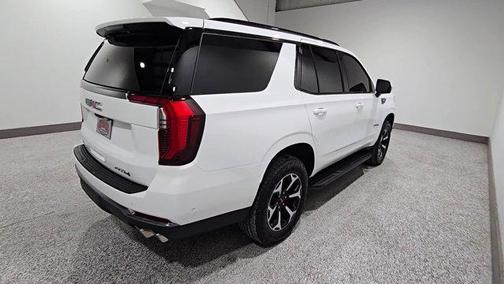 2025 GMC Yukon 4WD AT4