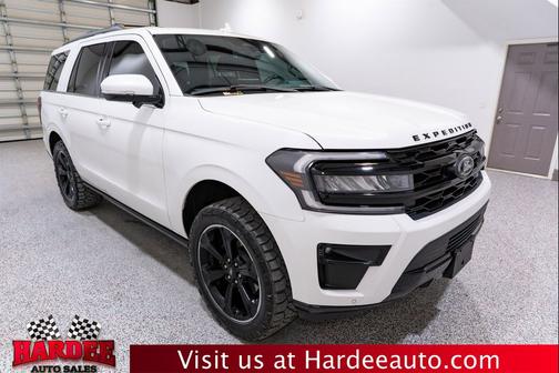Star White Metallic Tri-Coat 2022 Ford Expedition Limited