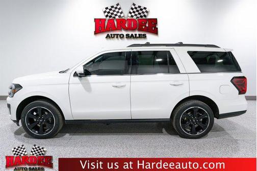 Star White Metallic Tri-Coat 2022 Ford Expedition Limited