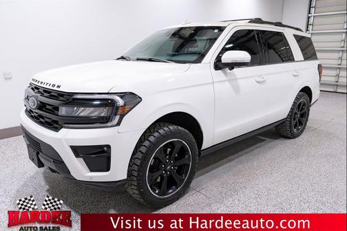 Star White Metallic Tri-Coat 2022 Ford Expedition Limited