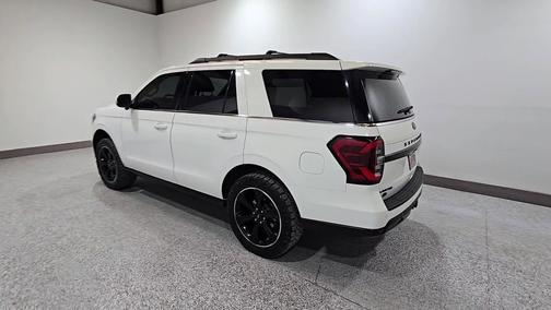 Star White Metallic Tri-Coat 2022 Ford Expedition Limited