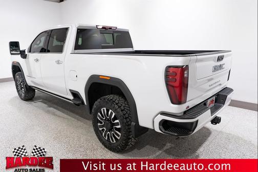 White Frost Tricoat 2024 GMC Sierra 2500 Denali Ultimate