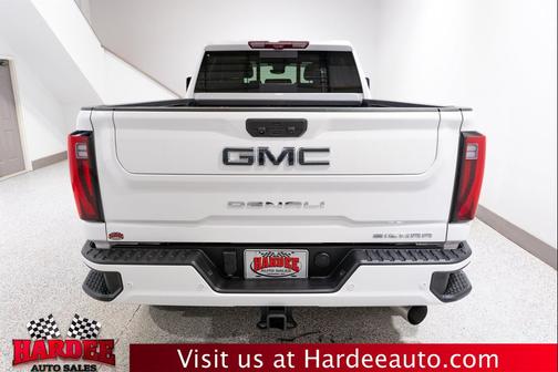 White Frost Tricoat 2024 GMC Sierra 2500 Denali Ultimate