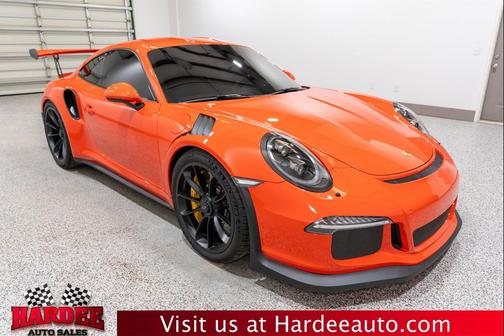 Lava Orange 2016 Porsche 911 GT3 RS