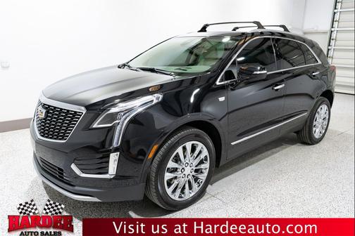 Stellar Black Metallic 2021 Cadillac XT5 Premium Luxury