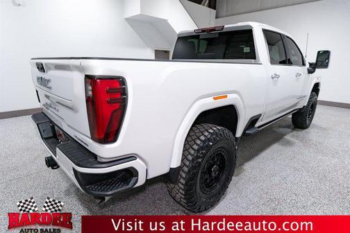 2024 GMC Sierra 2500 Denali