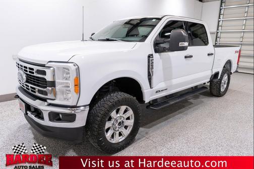 Oxford White 2023 Ford F-250 XLT