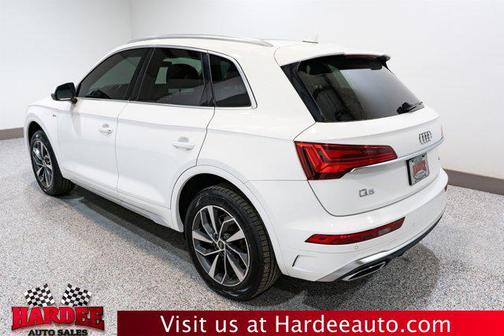 2022 Audi Q5 45 S line Premium Plus