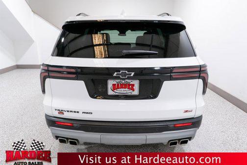 Summit White 2024 Chevrolet Traverse AWD Z71