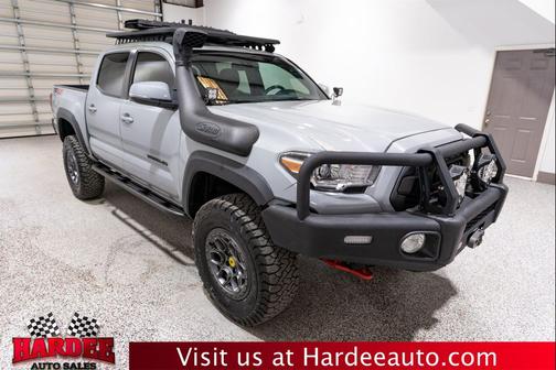 Cement 2019 Toyota Tacoma TRD Off Road