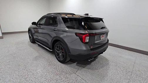 Carbonized Gray Metallic 2025 Ford Explorer ST