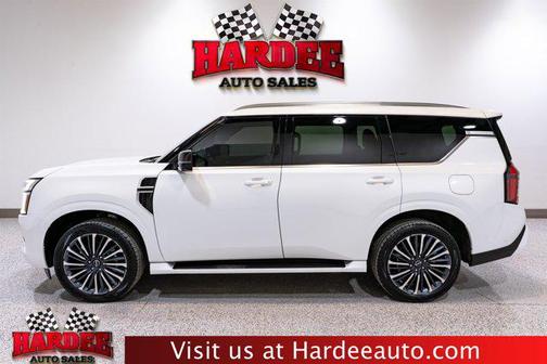 Everest White Pearl Tricoat 2025 Nissan Armada Platinum Reserve 4WD