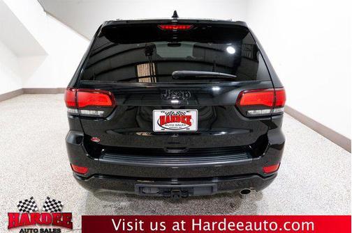 2022 Jeep Grand Cherokee Laredo