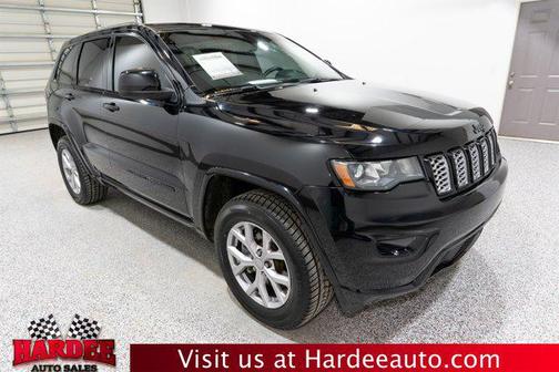 2022 Jeep Grand Cherokee Laredo