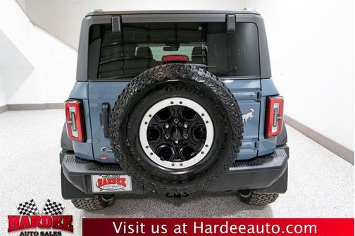 2023 Ford Bronco Badlands w/SASQUATCH PACKAGE