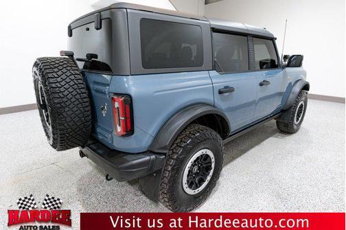 2023 Ford Bronco Badlands w/SASQUATCH PACKAGE