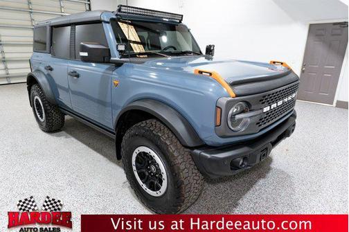 2023 Ford Bronco Badlands w/SASQUATCH PACKAGE