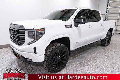 2024 GMC Sierra 1500 AT4