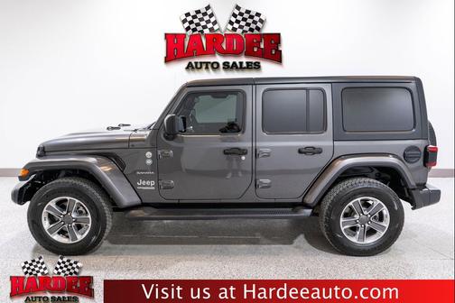 Granite Crystal Metallic Clearcoat 2021 Jeep Wrangler Unlimited Sahara