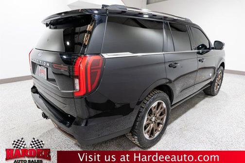 Agate Black Metallic 2025 Ford Expedition King Ranch