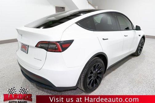 2023 Tesla Model Y Long Range Dual Motor All-Wheel Drive