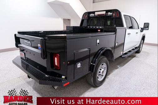 Summit White 2024 GMC Sierra 2500 Pro