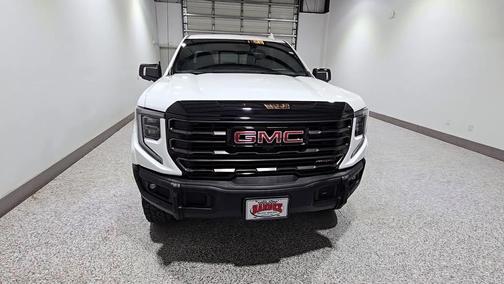 Summit White 2024 GMC Sierra 1500 AT4X