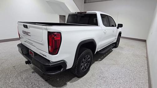 Summit White 2024 GMC Sierra 1500 AT4X